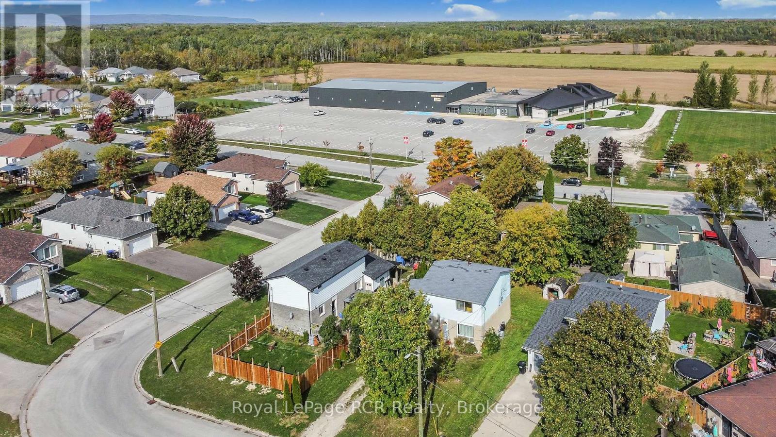 255 Valleyfield Crescent, Clearview, Ontario  L0M 1S0 - Photo 11 - S12460792