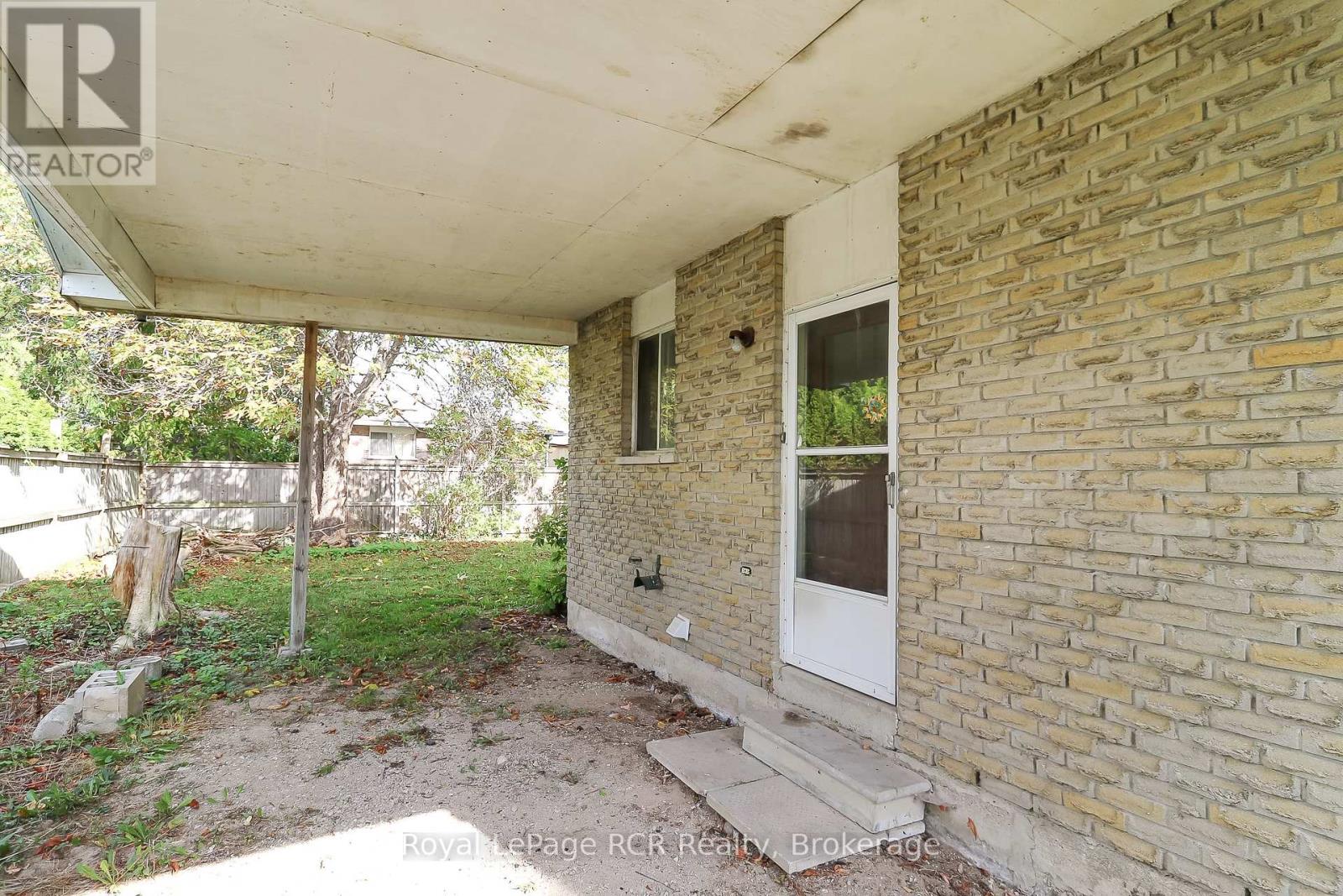 255 Valleyfield Crescent, Clearview, Ontario  L0M 1S0 - Photo 6 - S12460792