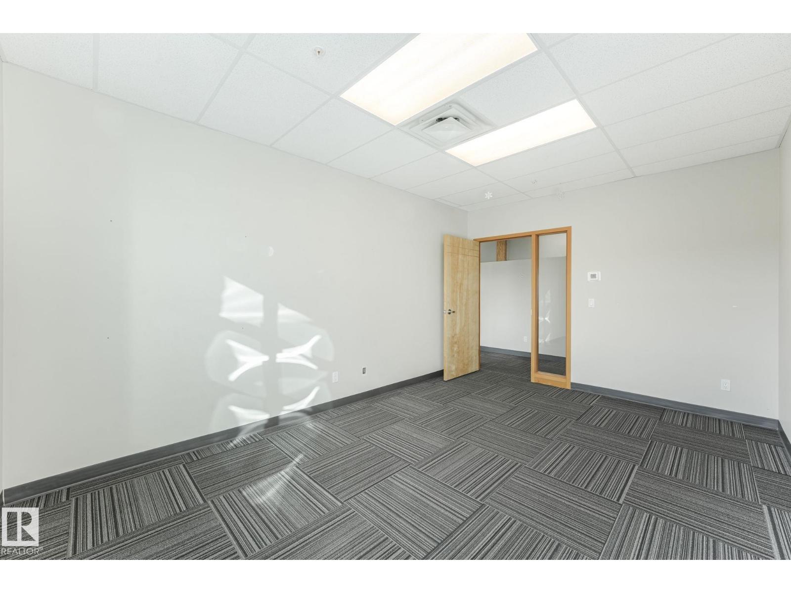 #201 / 203 2920 Calgary Tr Nw, Edmonton, Alberta  T6J 3B2 - Photo 28 - E4461992