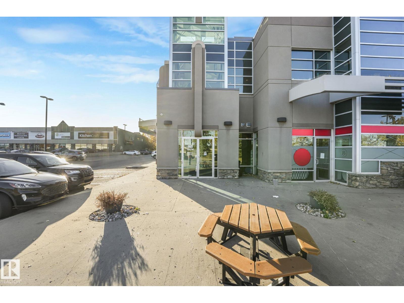 #201 / 203 2920 Calgary Tr Nw, Edmonton, Alberta  T6J 3B2 - Photo 5 - E4461992