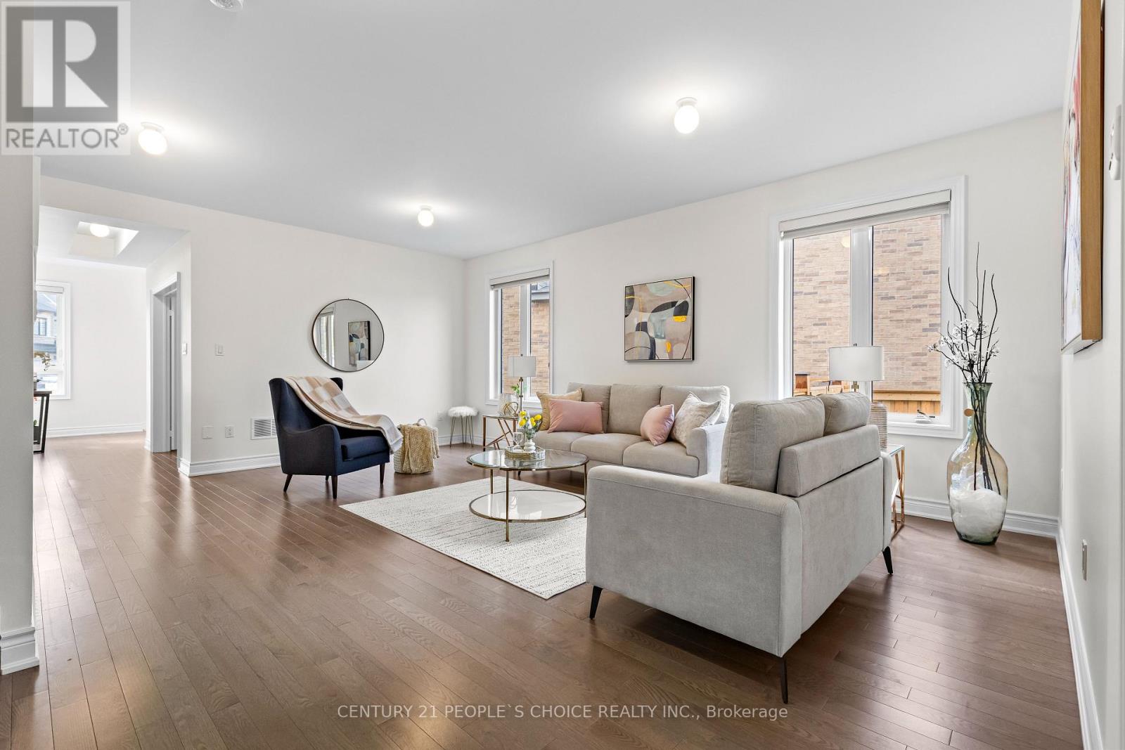 52 Coldwell Bay Circle, Vaughan, Ontario  L0J 1C0 - Photo 10 - N12460599