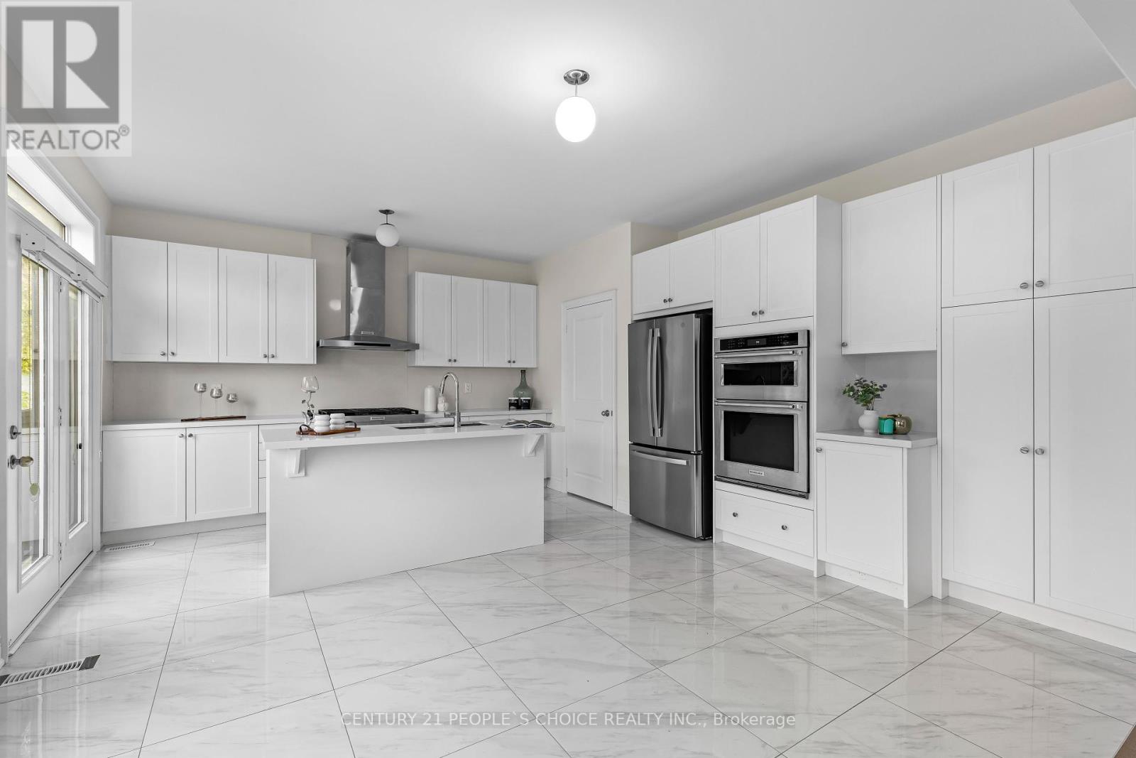 52 Coldwell Bay Circle, Vaughan, Ontario  L0J 1C0 - Photo 16 - N12460599