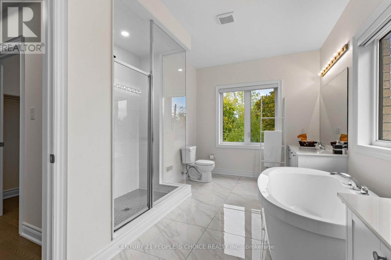 52 Coldwell Bay Circle, Vaughan, Ontario  L0J 1C0 - Photo 21 - N12460599