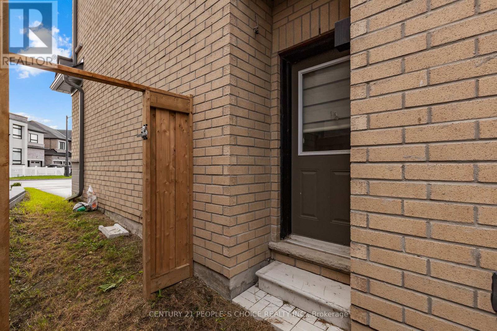 52 Coldwell Bay Circle, Vaughan, Ontario  L0J 1C0 - Photo 23 - N12460599