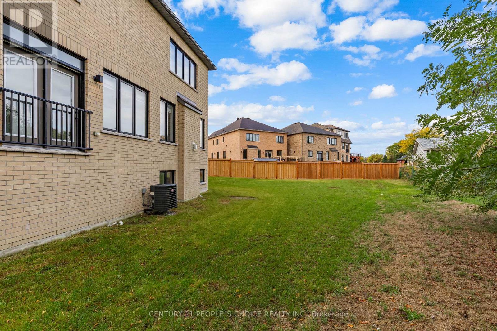 52 Coldwell Bay Circle, Vaughan, Ontario  L0J 1C0 - Photo 24 - N12460599