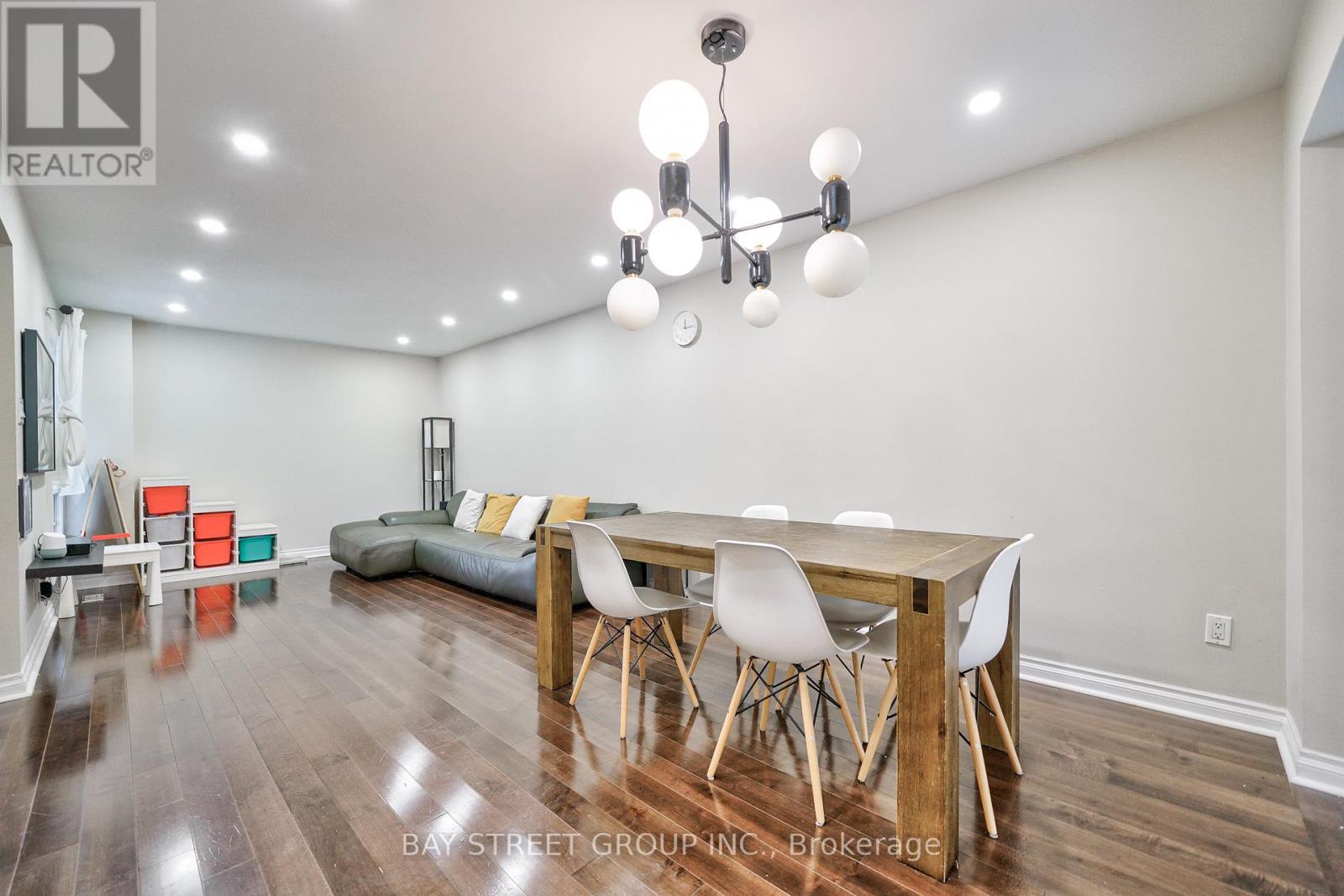 105 Patrice Crescent, Vaughan, Ontario  L4J 4Z5 - Photo 12 - N12460640