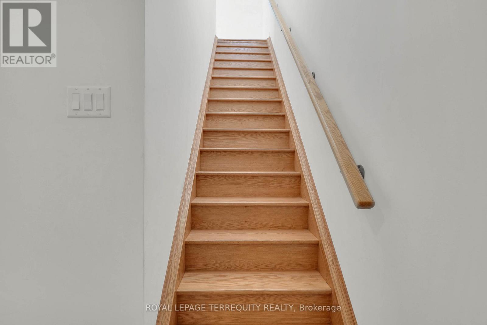 17 - 8 Sayers Lane, Richmond Hill, Ontario  L4E 1J4 - Photo 22 - N12460736