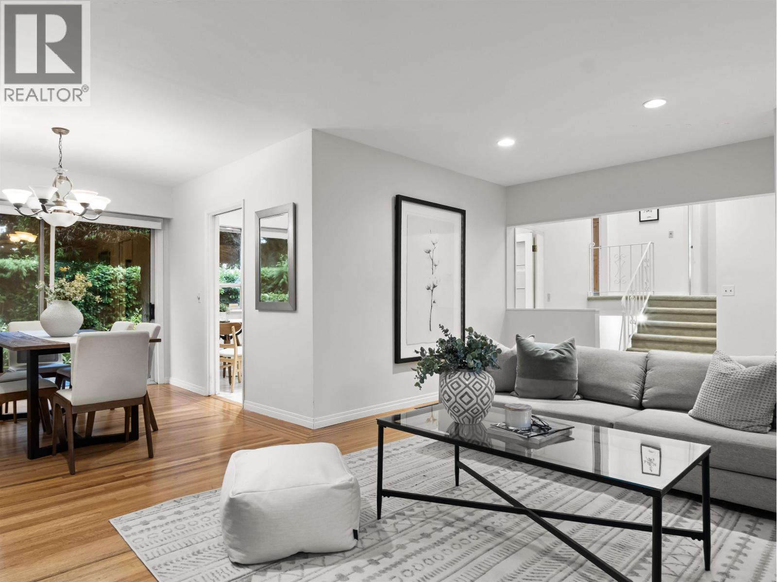 651 KERRY PLACE, north vancouver, British Columbia