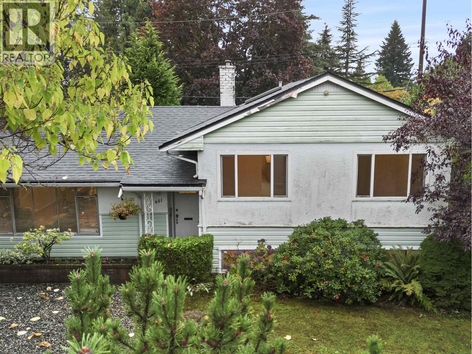 651 Kerry Place, North Vancouver, British Columbia  V7N 2Y6 - Photo 24 - R3057879