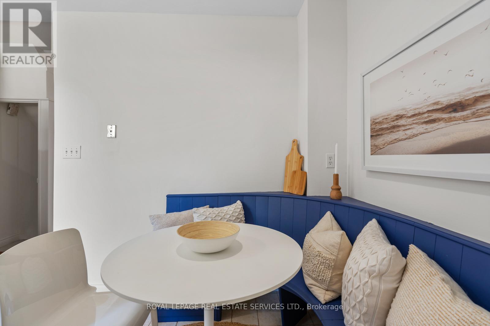 561 Beresford Avenue, Toronto, Ontario  M6S 3C2 - Photo 21 - W12460579