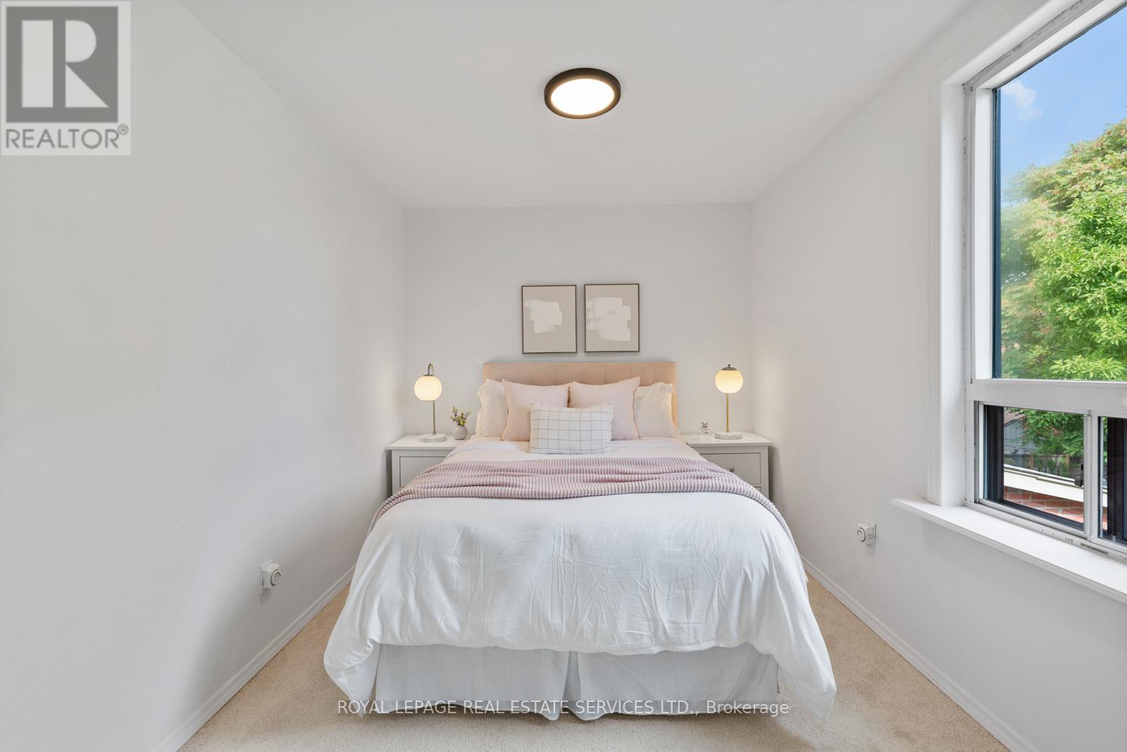 561 Beresford Avenue, Toronto, Ontario  M6S 3C2 - Photo 29 - W12460579
