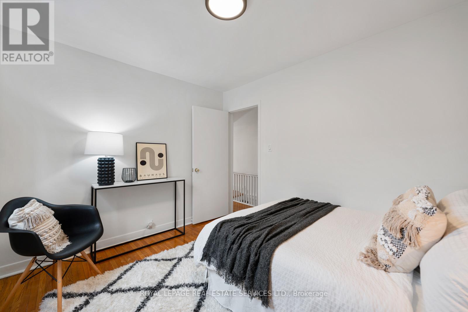561 Beresford Avenue, Toronto, Ontario  M6S 3C2 - Photo 34 - W12460579