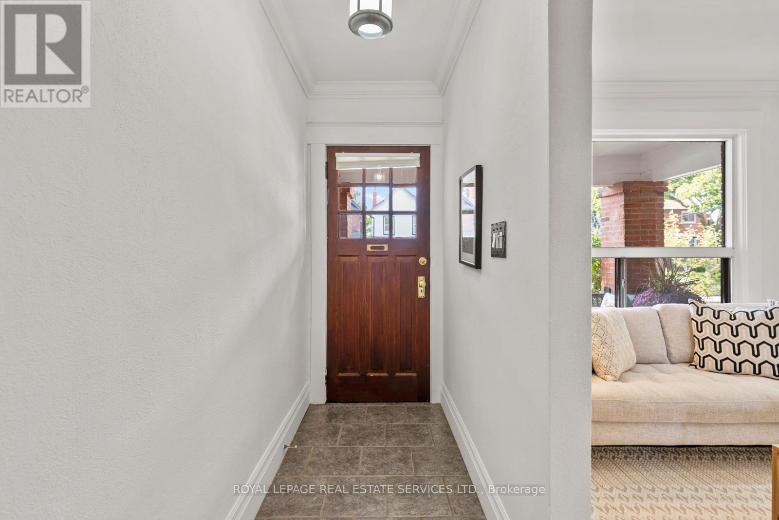 561 Beresford Avenue, Toronto, Ontario  M6S 3C2 - Photo 7 - W12460579