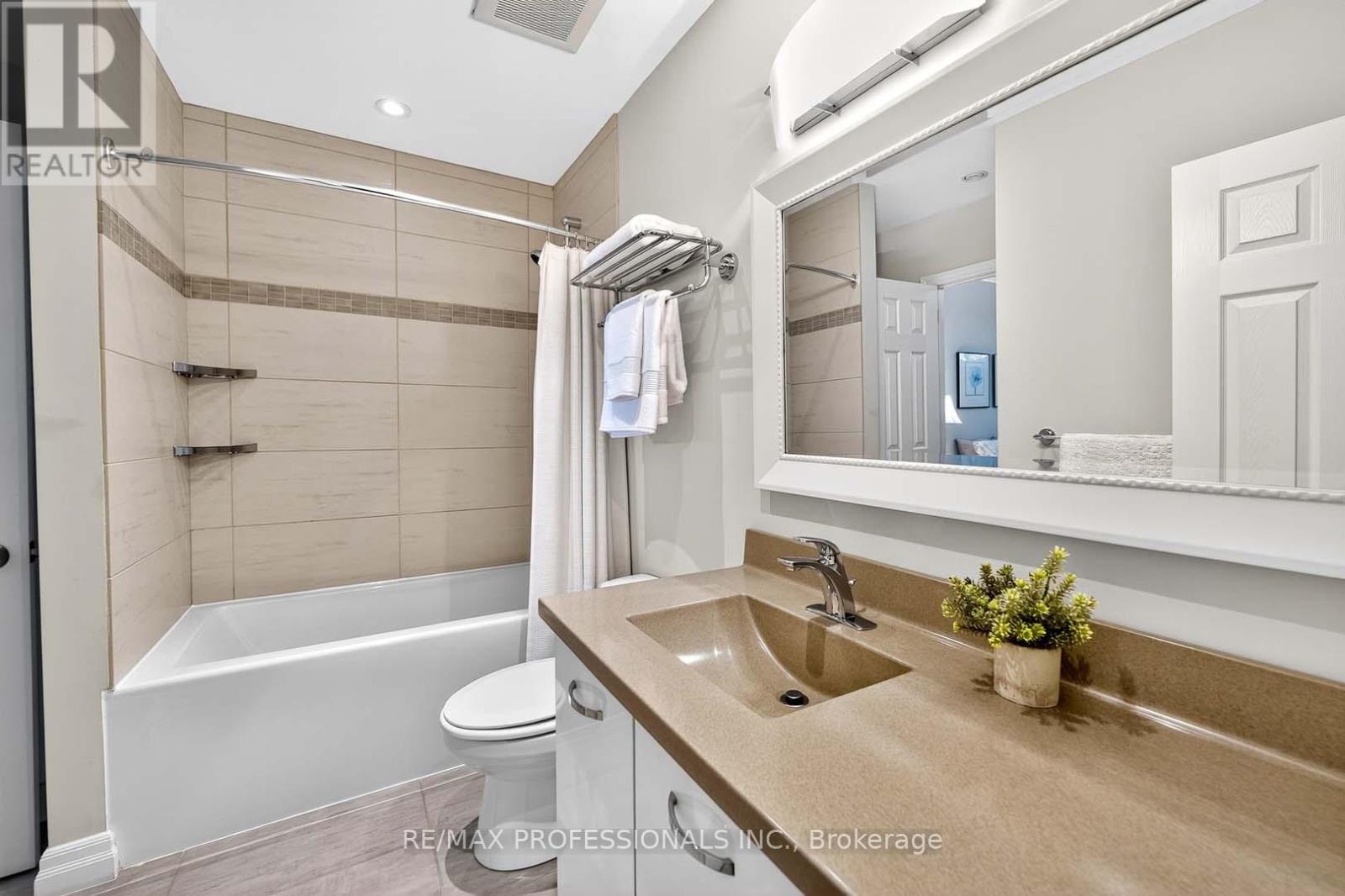 1 - 4357 Bloor Street W, Toronto, Ontario  M9C 2A4 - Photo 31 - W12460585