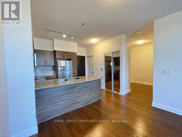 323 - 65 Speers Road, Oakville, Ontario  L6K 0J1 - Photo 10 - W12460611