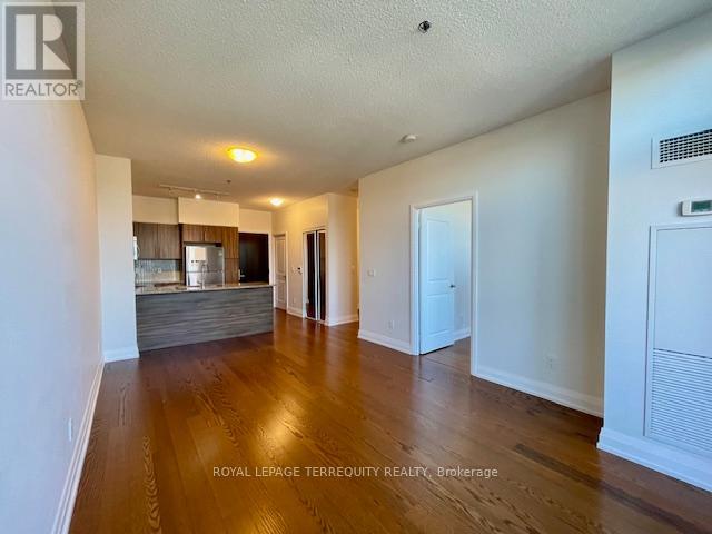 323 - 65 Speers Road, Oakville, Ontario  L6K 0J1 - Photo 13 - W12460611