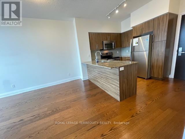 323 - 65 Speers Road, Oakville, Ontario  L6K 0J1 - Photo 6 - W12460611