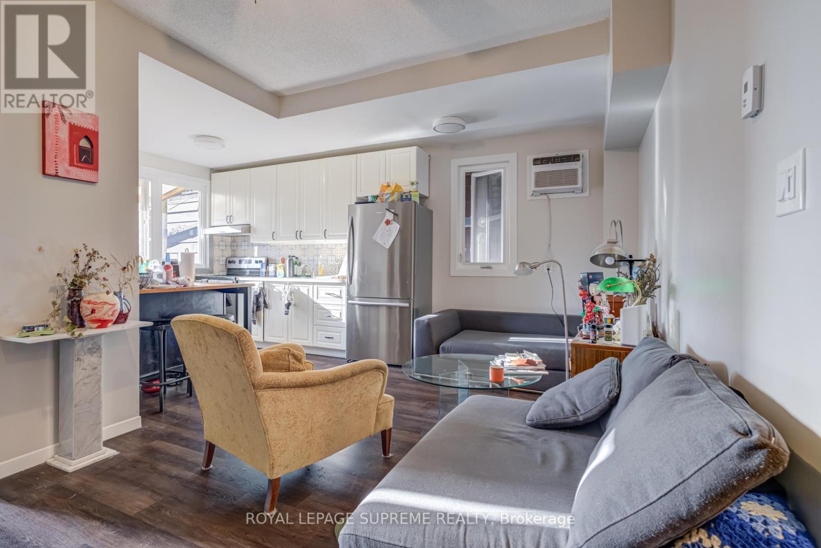 Main - 224 Christie Street, Toronto, Ontario  M6G 3B7 - Photo 11 - W12460614