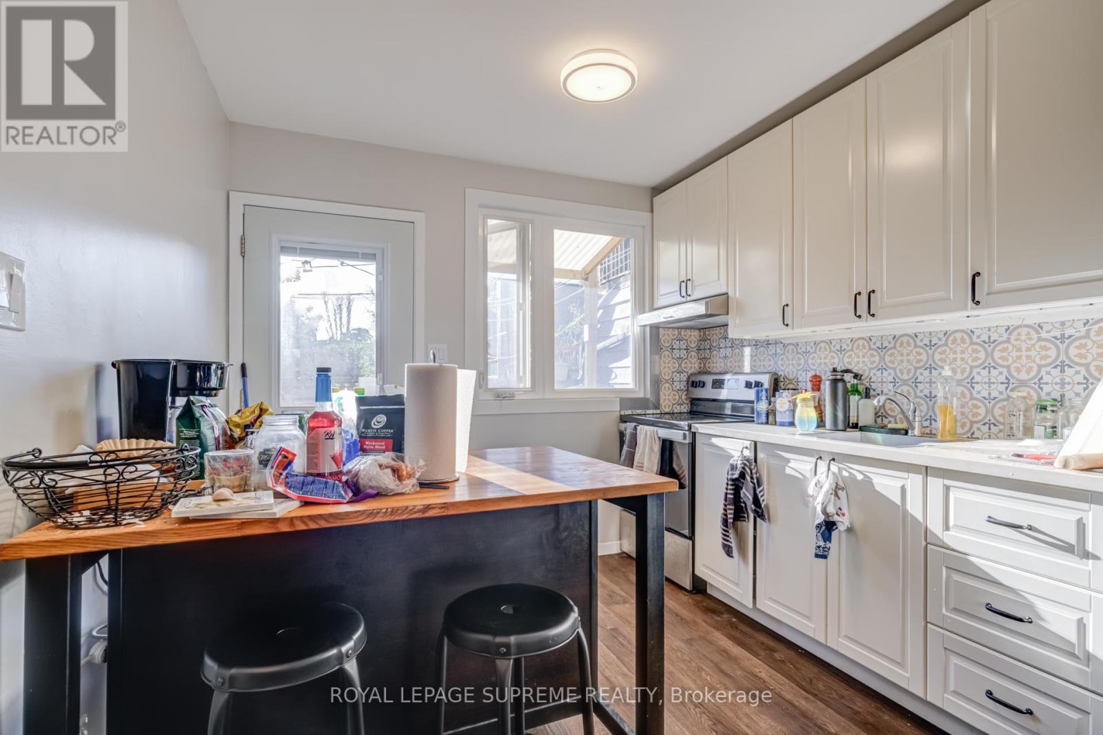 Main - 224 Christie Street, Toronto, Ontario  M6G 3B7 - Photo 13 - W12460614