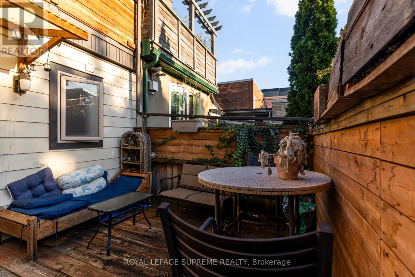Main - 224 Christie Street, Toronto, Ontario  M6G 3B7 - Photo 16 - W12460614