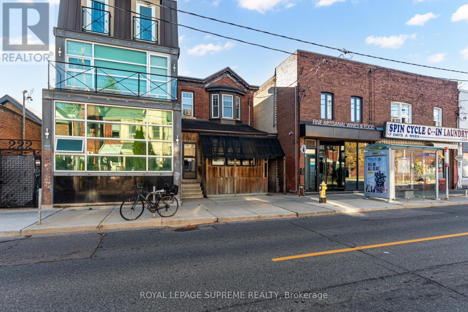 Main - 224 Christie Street, Toronto, Ontario  M6G 3B7 - Photo 2 - W12460614