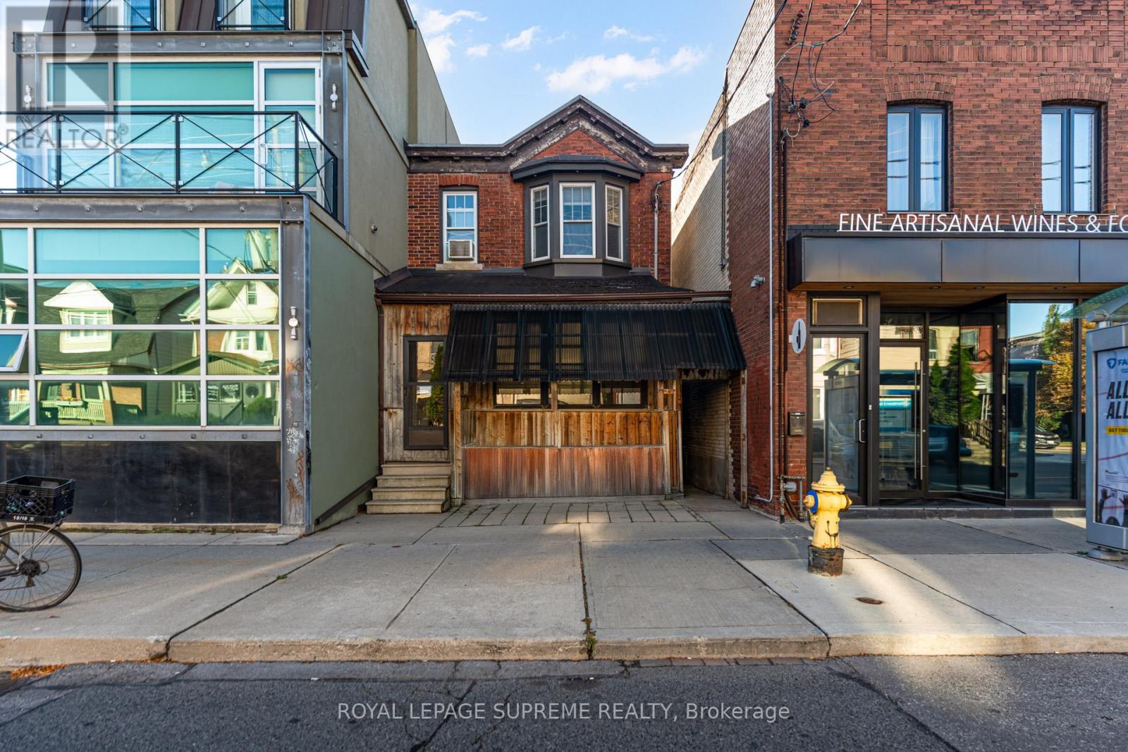 Main - 224 Christie Street, Toronto, Ontario  M6G 3B7 - Photo 3 - W12460614
