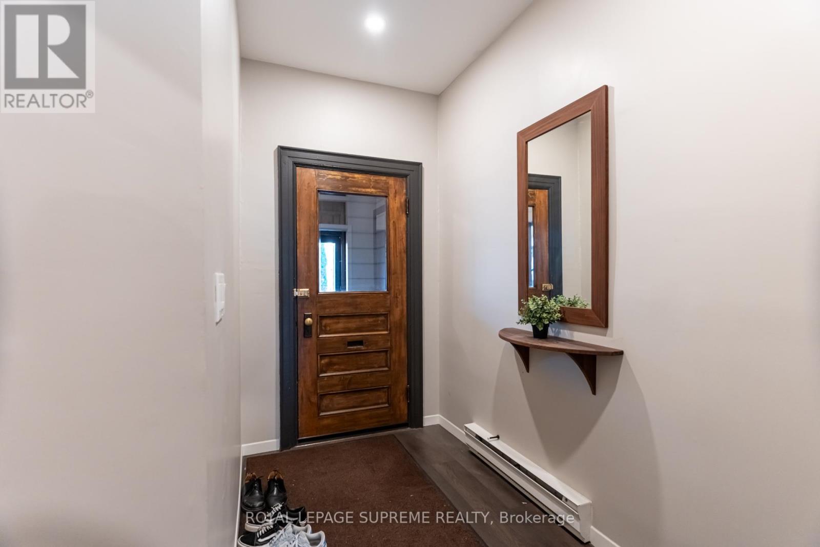 Main - 224 Christie Street, Toronto, Ontario  M6G 3B7 - Photo 6 - W12460614