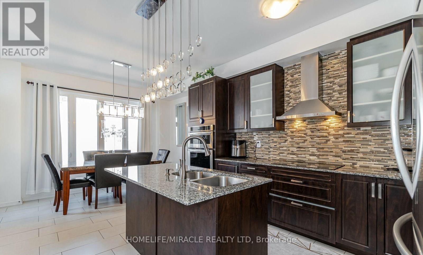 Main - 5 Felix Close, Brampton, Ontario  L7A 4K4 - Photo 17 - W12460617