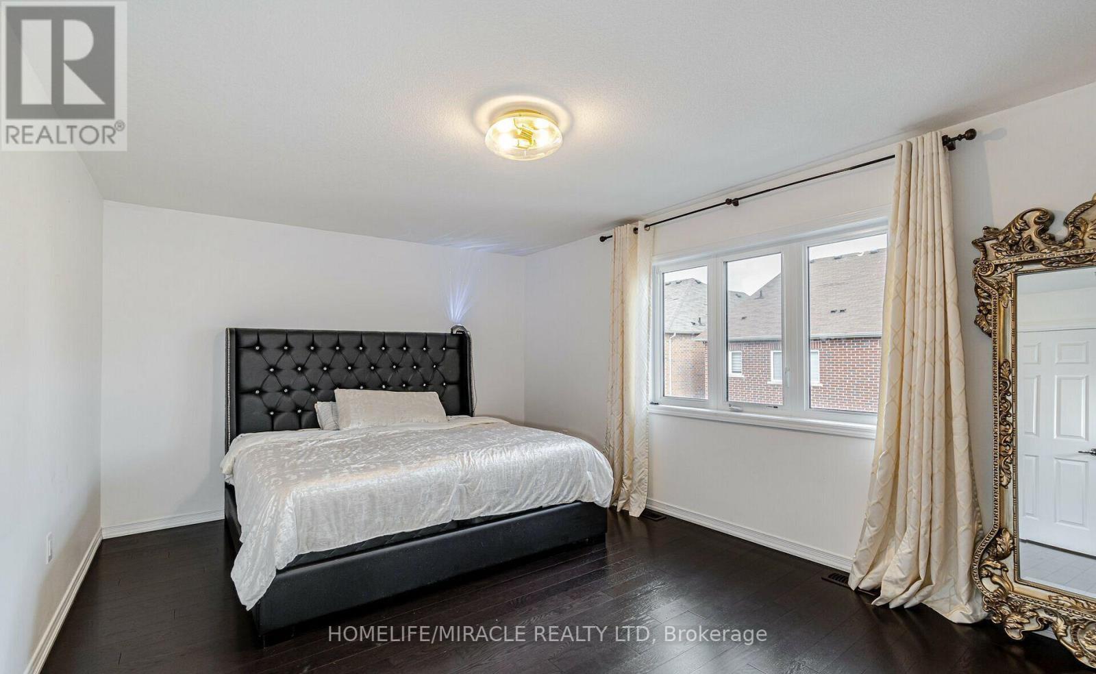 Main - 5 Felix Close, Brampton, Ontario  L7A 4K4 - Photo 25 - W12460617