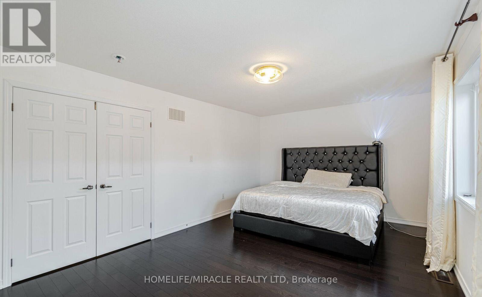 Main - 5 Felix Close, Brampton, Ontario  L7A 4K4 - Photo 26 - W12460617