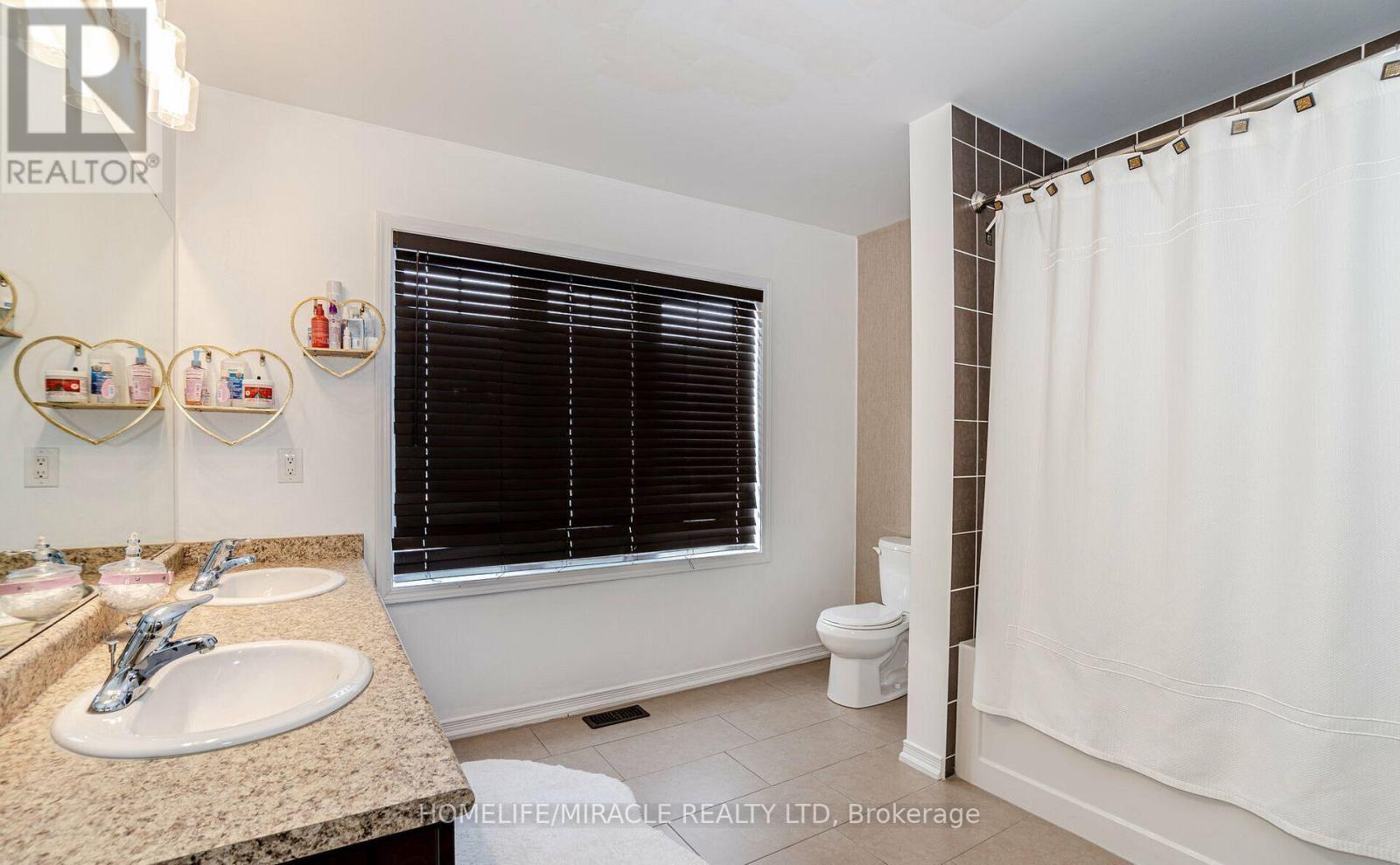 Main - 5 Felix Close, Brampton, Ontario  L7A 4K4 - Photo 38 - W12460617