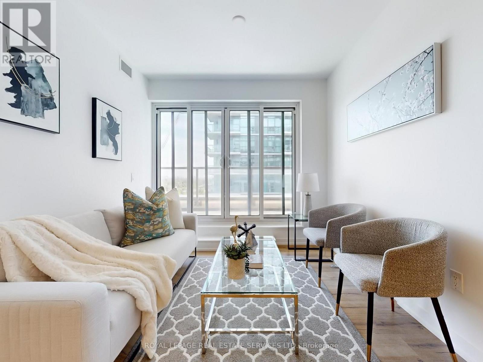 705 - 1195 THE QUEENSWAY, Toronto, Ontario
