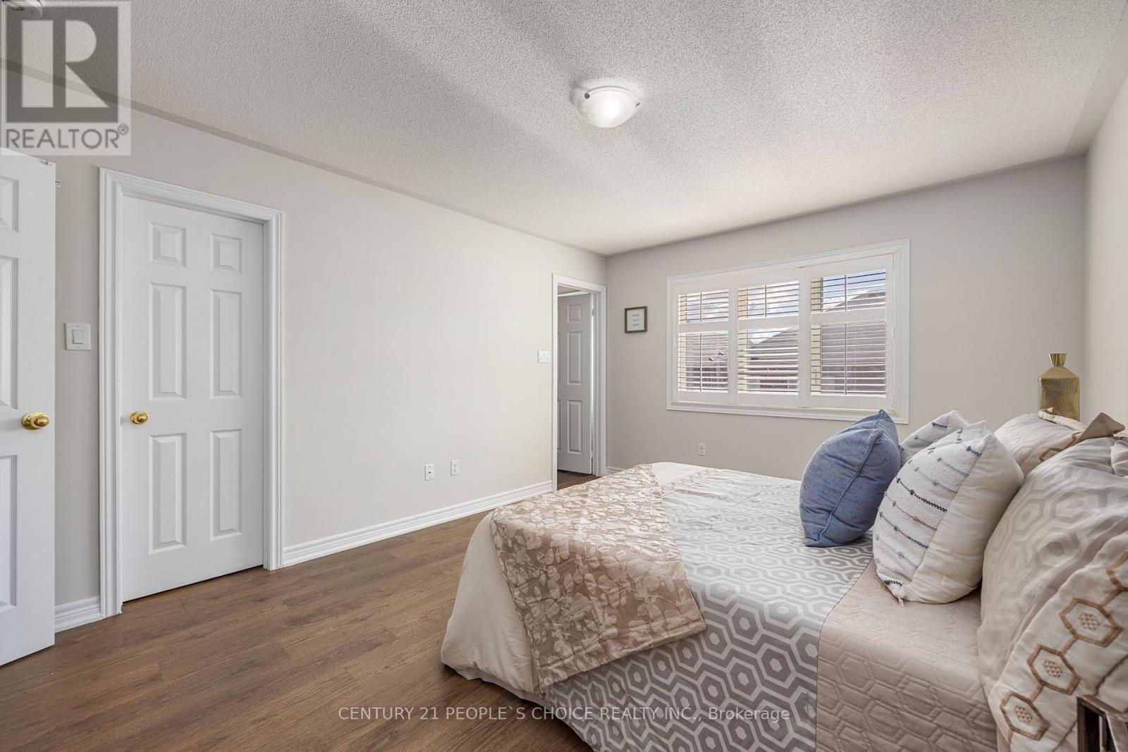 32 Frenchpark Circle S, Brampton, Ontario  L6X 0Y6 - Photo 23 - W12460671