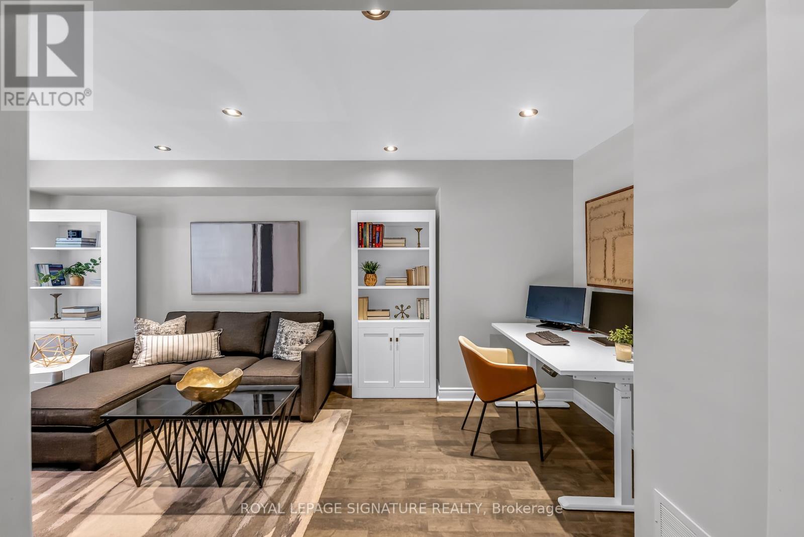 7 Chimes Lane, Toronto, Ontario  M8Y 1G4 - Photo 29 - W12460698