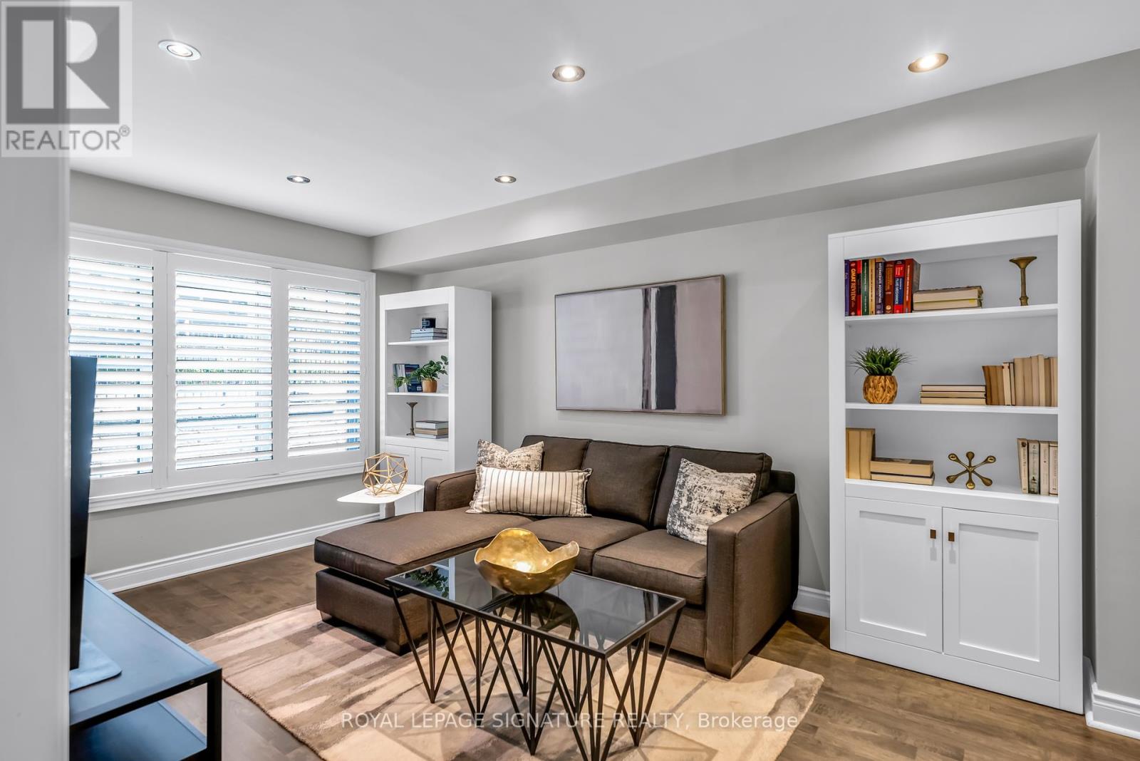 7 Chimes Lane, Toronto, Ontario  M8Y 1G4 - Photo 30 - W12460698