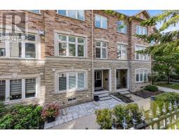 7 CHIMES LANE, Toronto, Ontario