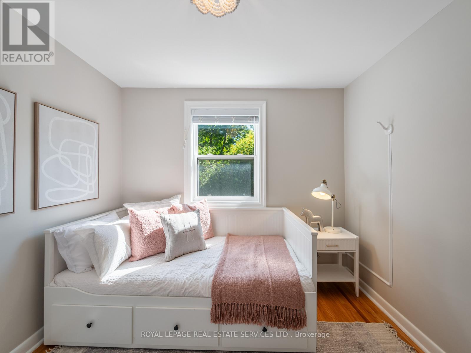 61 Skylark Road, Toronto, Ontario  M6S 4M5 - Photo 22 - W12460738