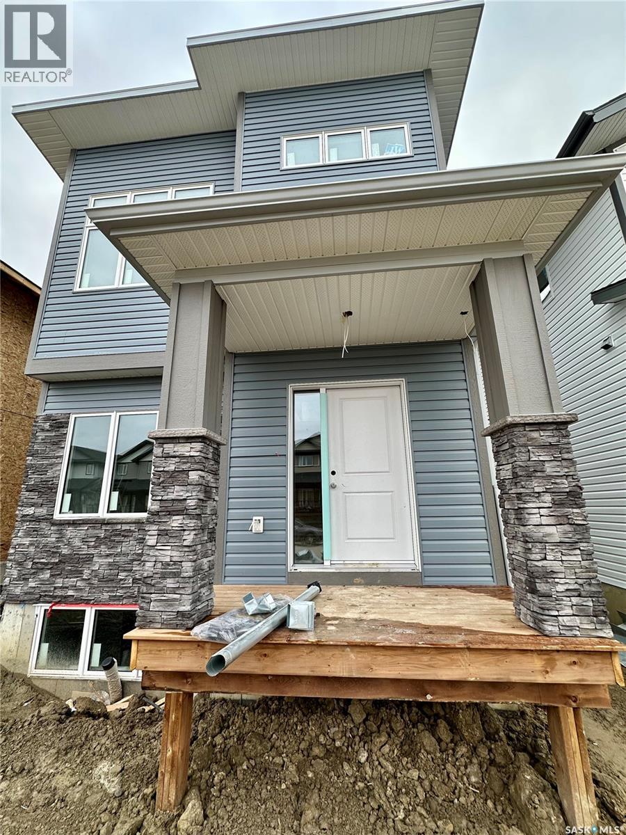 1404 Besnard Drive, Martensville, Saskatchewan  S0K 2T1 - Photo 3 - SK019944