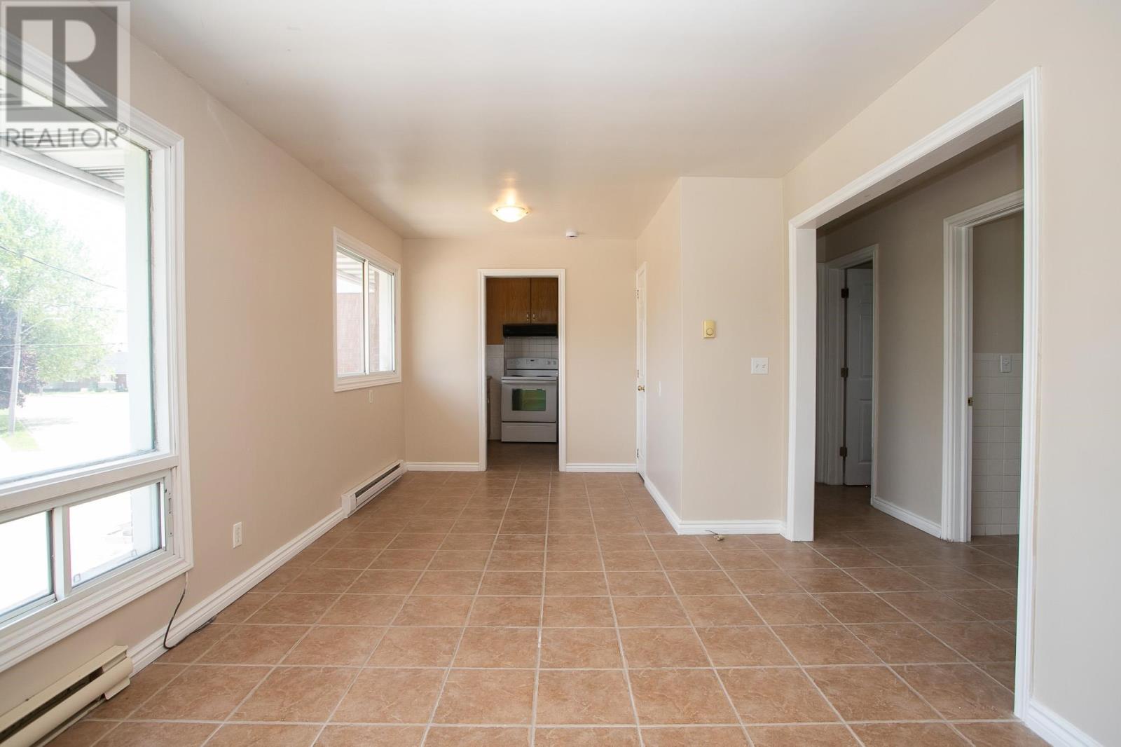 84 Wallace Ter, Sault Ste. Marie, Ontario  P6C 1K3 - Photo 13 - SM252729