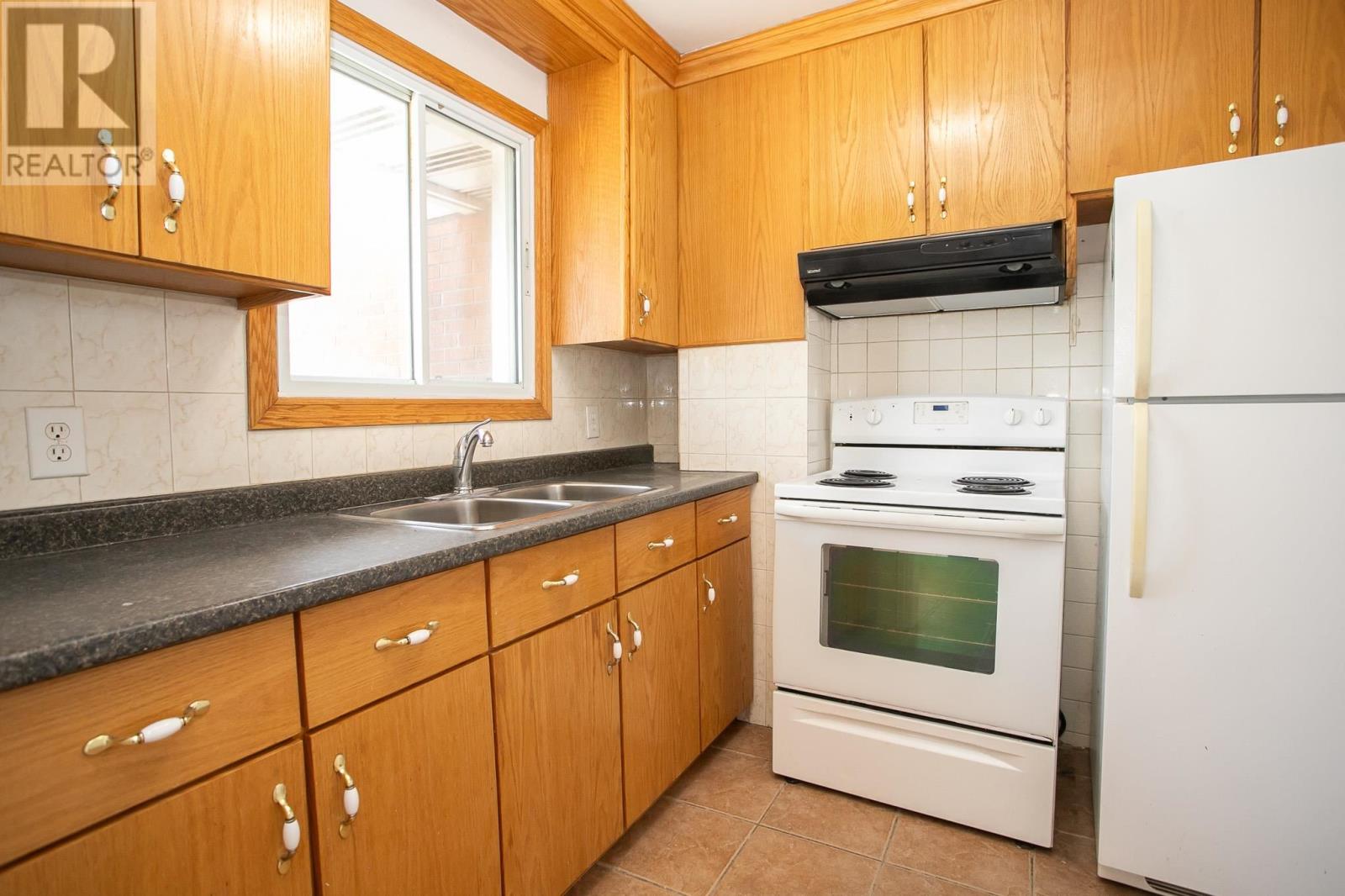 84 Wallace Ter, Sault Ste. Marie, Ontario  P6C 1K3 - Photo 15 - SM252729