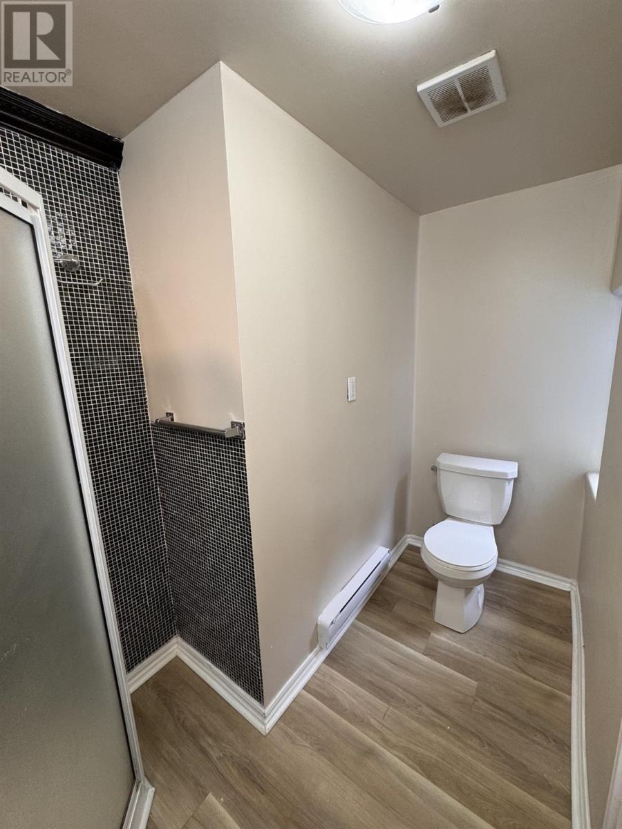 30 Grosvenor Ave, Sault Ste. Marie, Ontario  P6B 2L9 - Photo 9 - SM252877