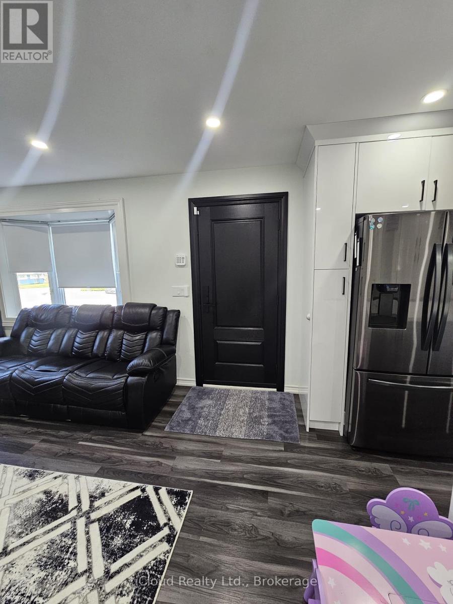 312 William St Street N, Shelburne, Ontario  L9V 3A7 - Photo 2 - X12417352