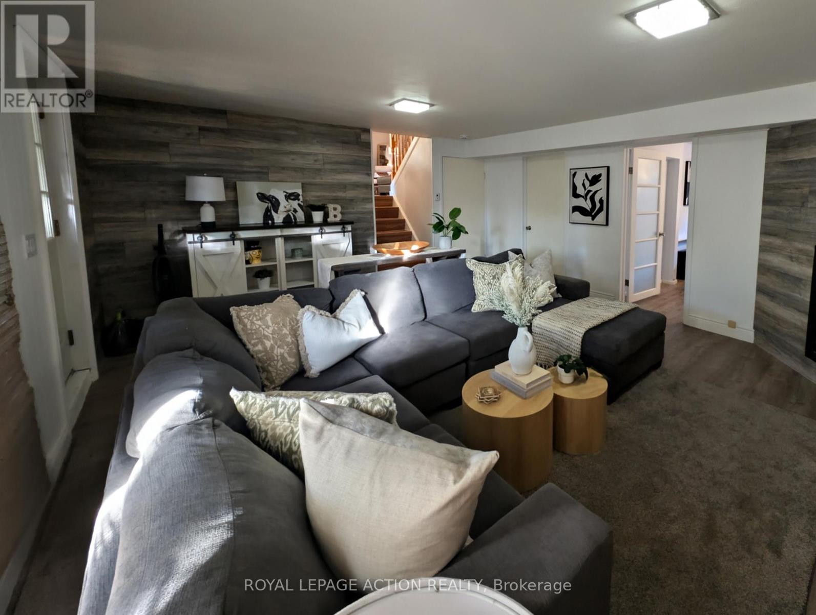 14 Meadow Road, Brantford, Ontario  N3R 3L1 - Photo 21 - X12460573