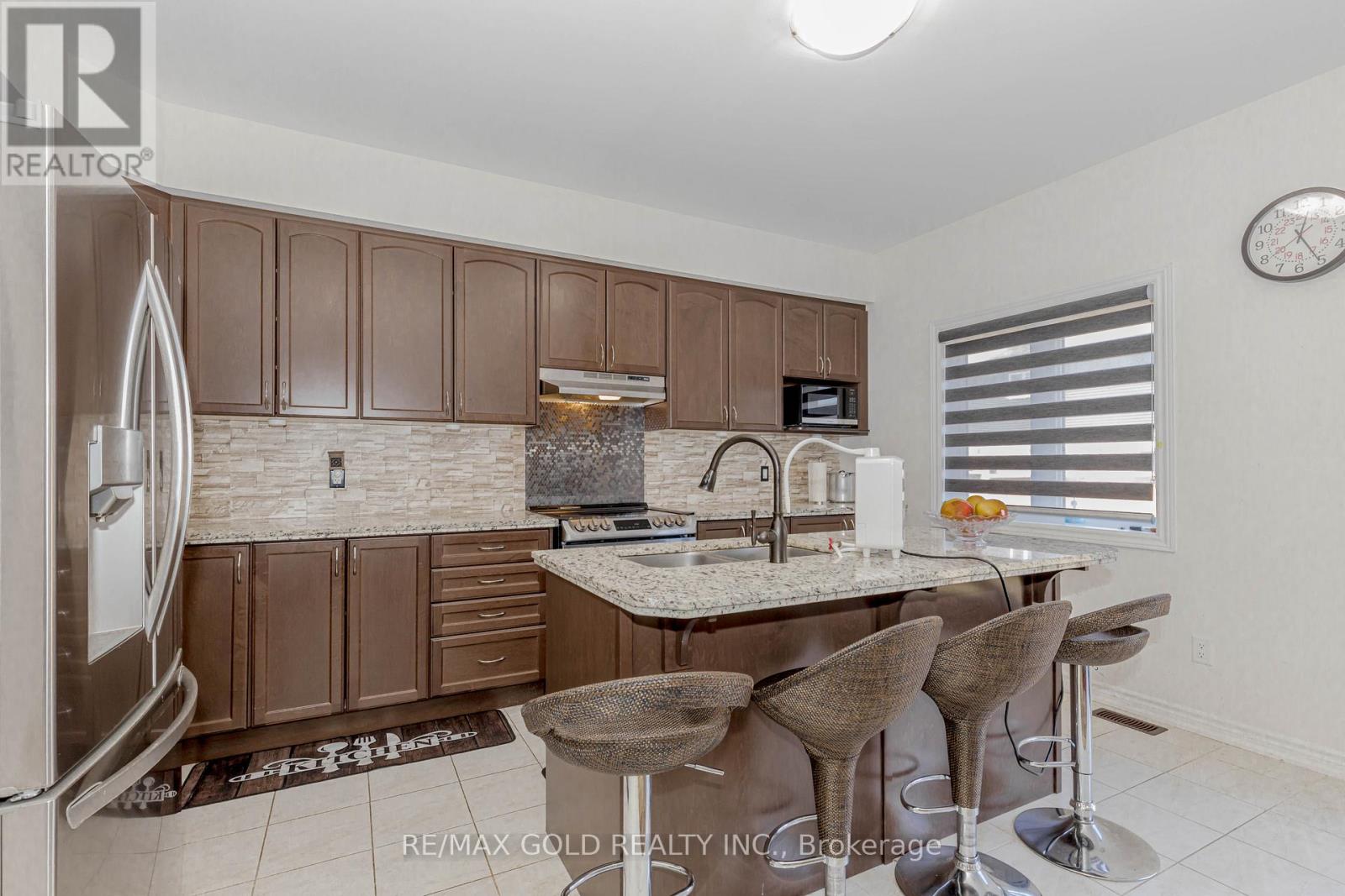 55 Scenic Ridge Gate, Brant, Ontario  N3L 0K4 - Photo 15 - X12460608