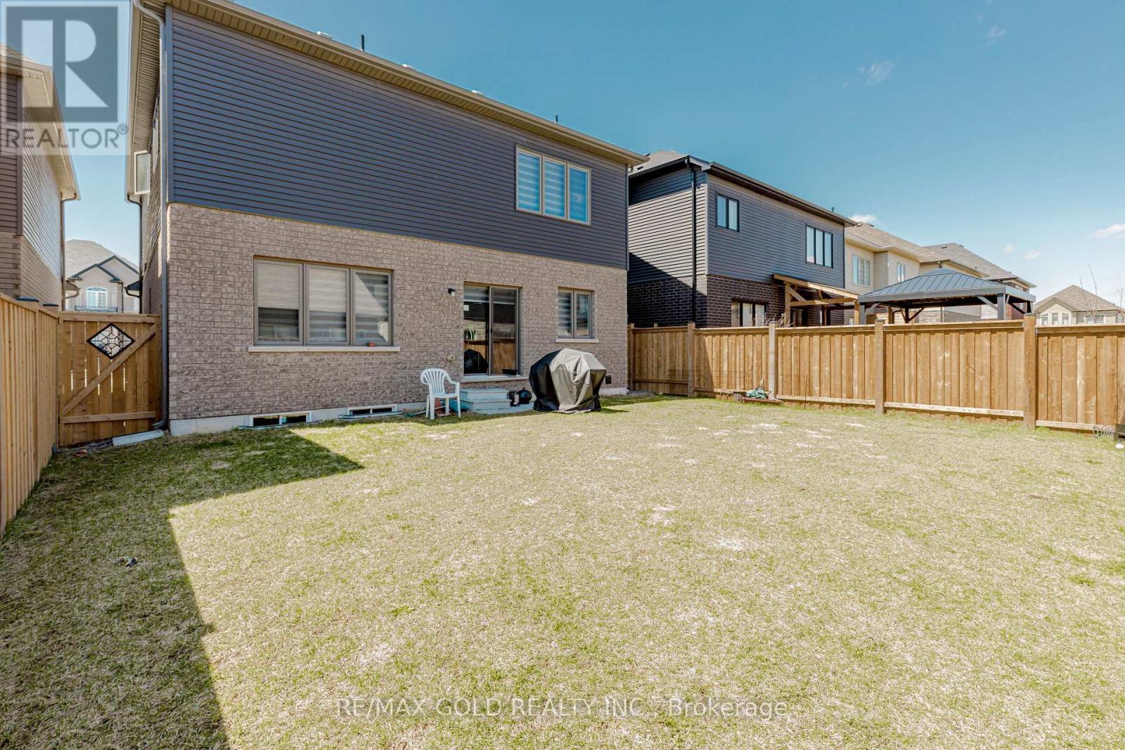 55 Scenic Ridge Gate, Brant, Ontario  N3L 0K4 - Photo 49 - X12460608