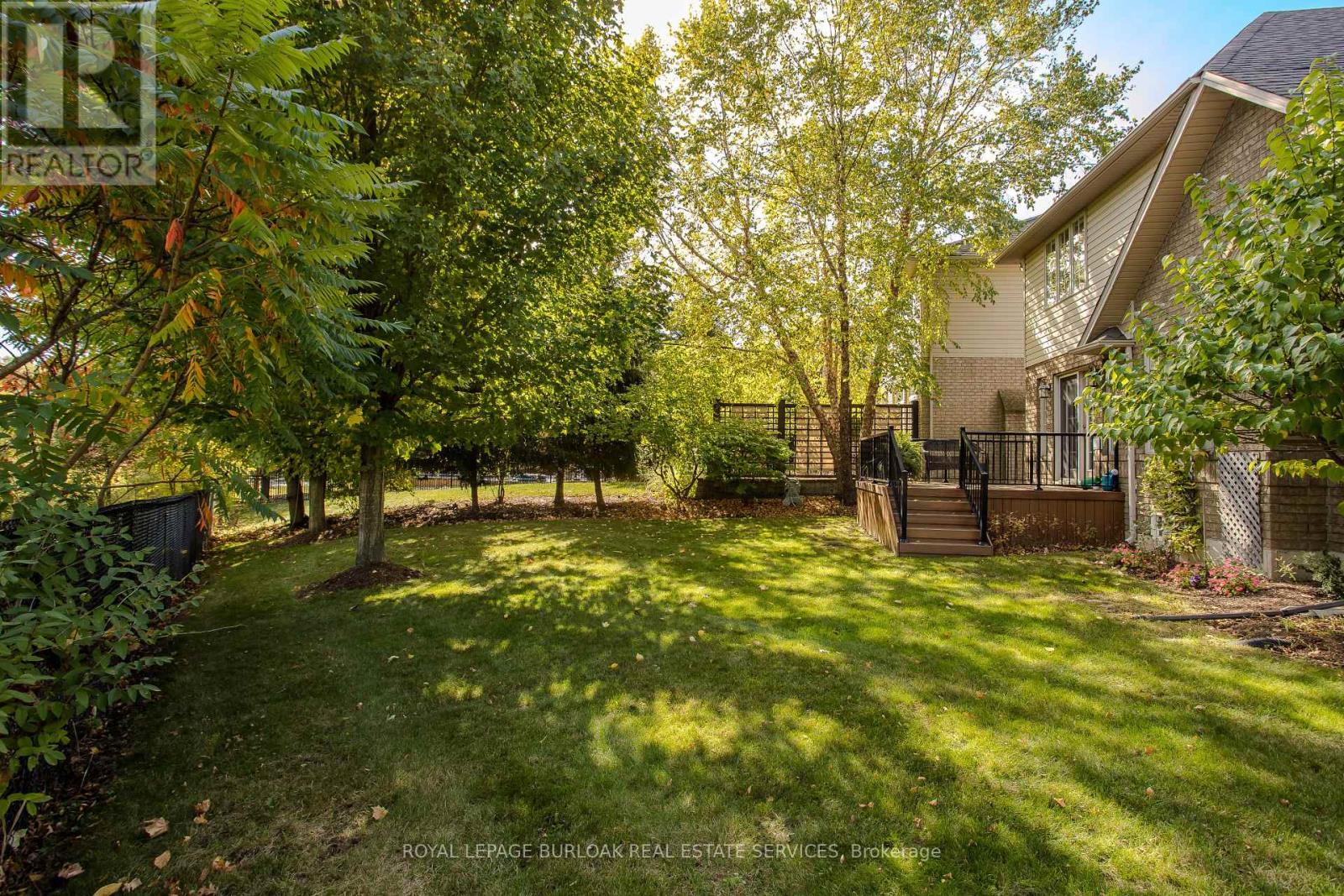 3 Diiorio Circle, Hamilton, Ontario  L9K 1S9 - Photo 6 - X12460632
