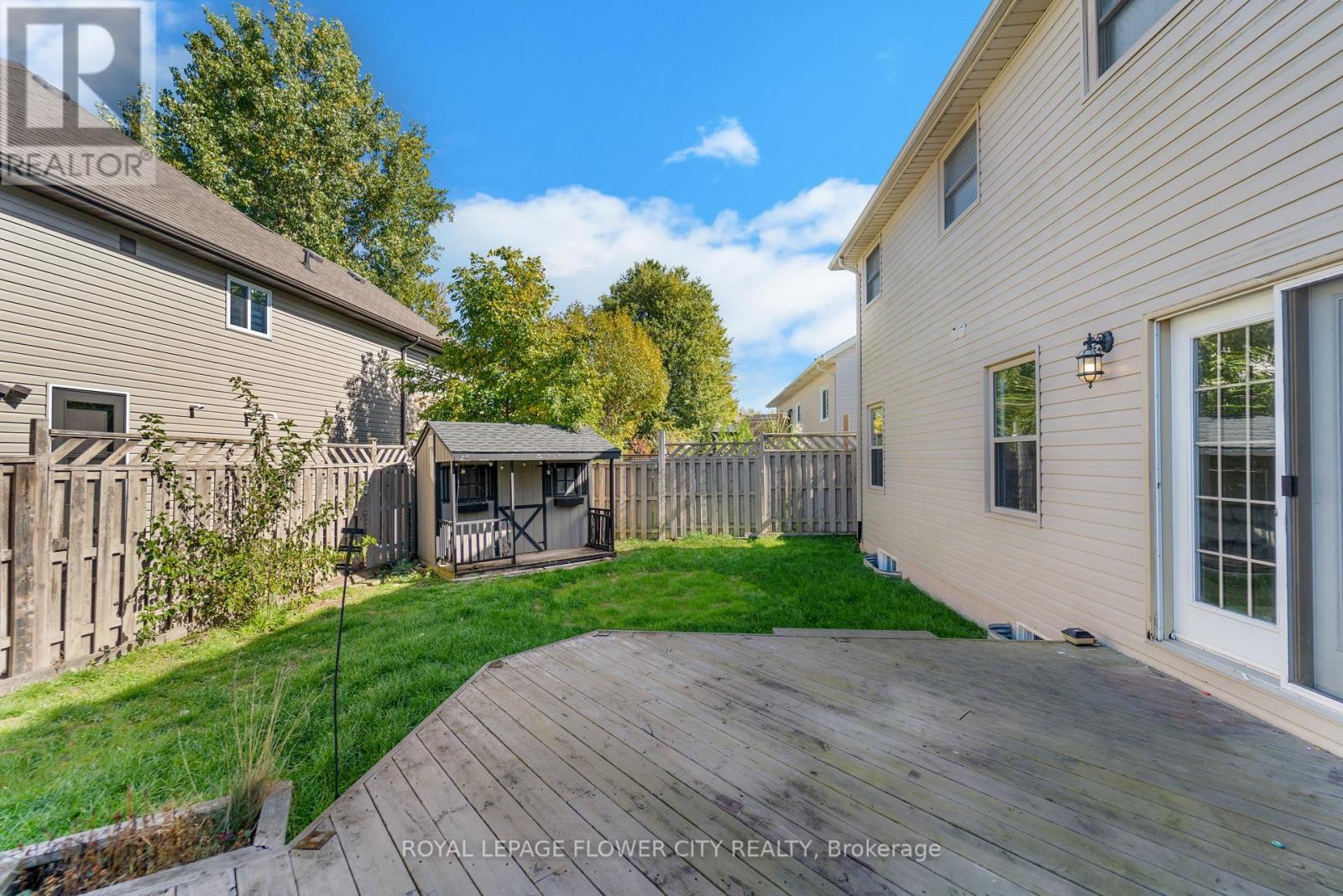 76 Rochelle Crescent N, Fort Erie, Ontario  L0S 1N0 - Photo 4 - X12460646