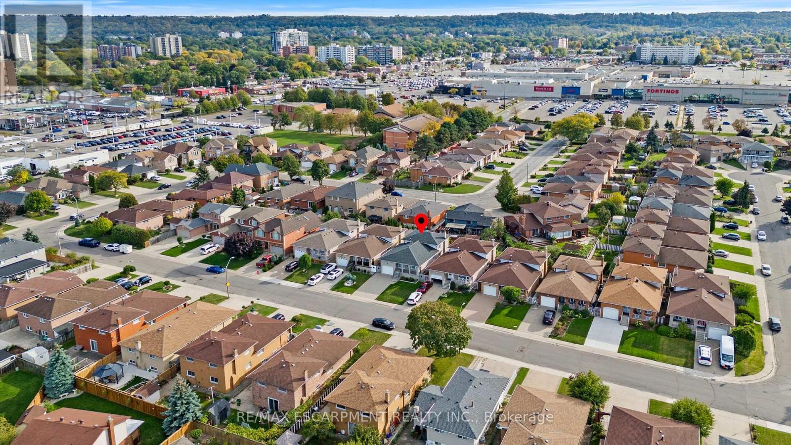 48 Village Drive, Hamilton, Ontario  L8E 3N1 - Photo 32 - X12460673