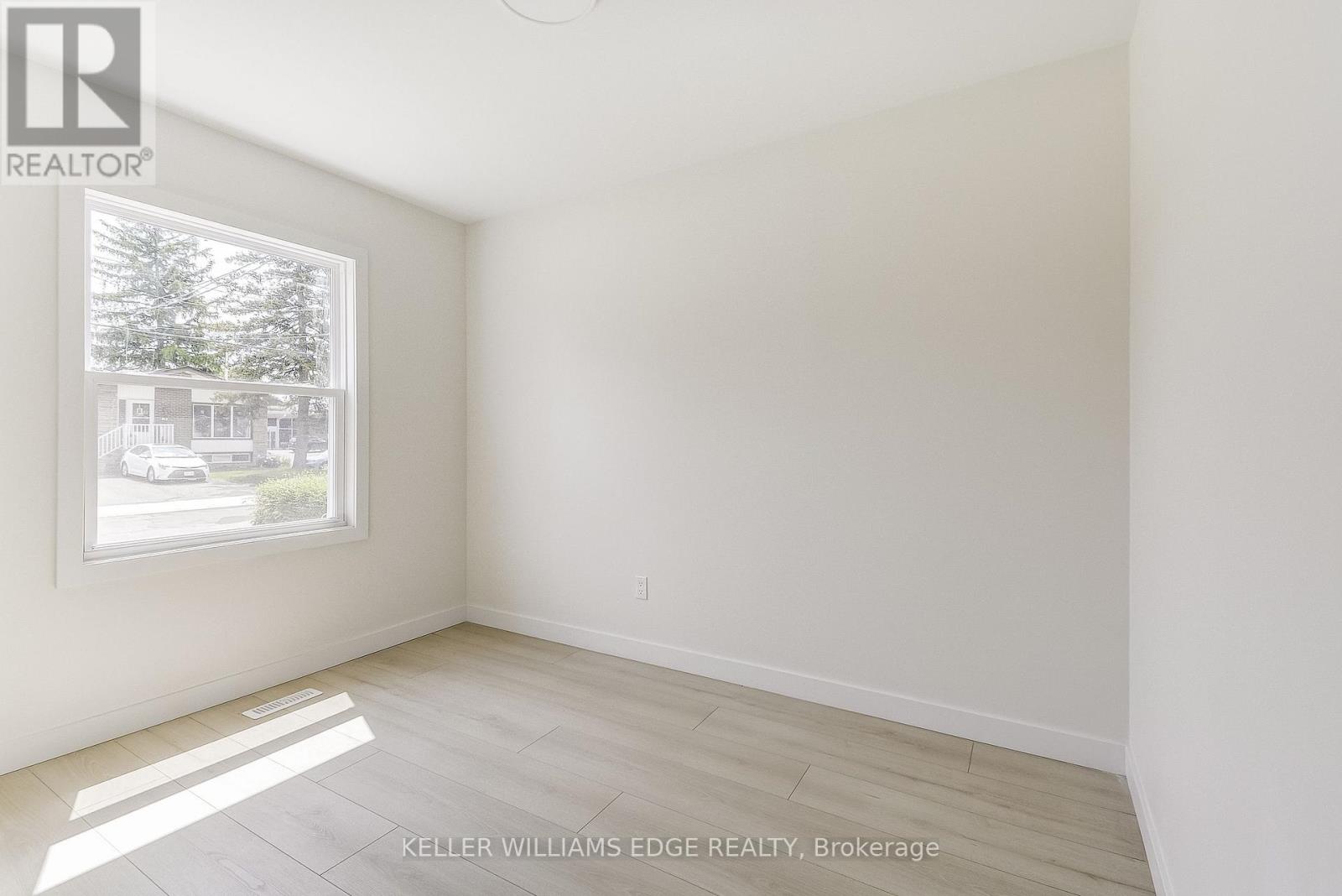 82 West 1st Street, Hamilton, Ontario  L9C 3C4 - Photo 10 - X12460687