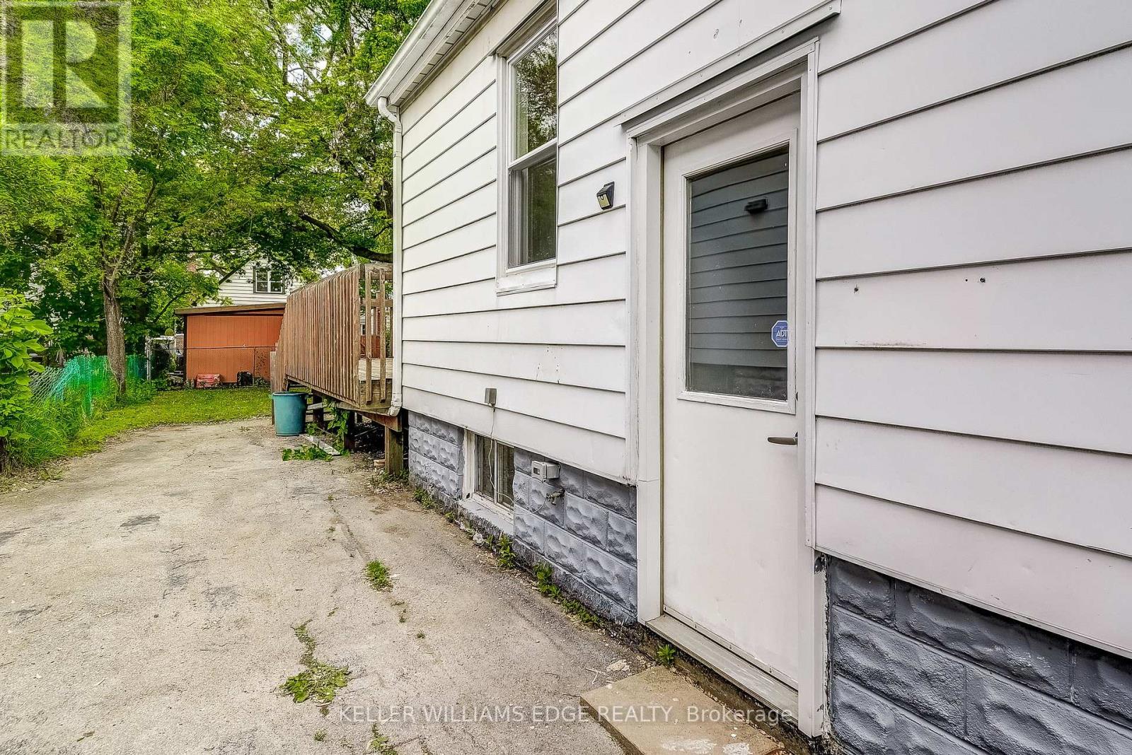 82 West 1st Street, Hamilton, Ontario  L9C 3C4 - Photo 32 - X12460687